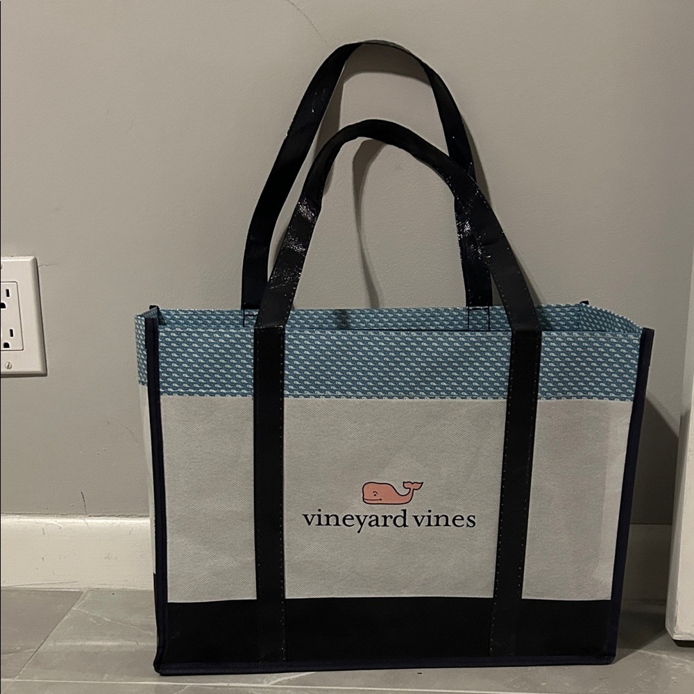 Vineyard Vines Navy and Gray Tote